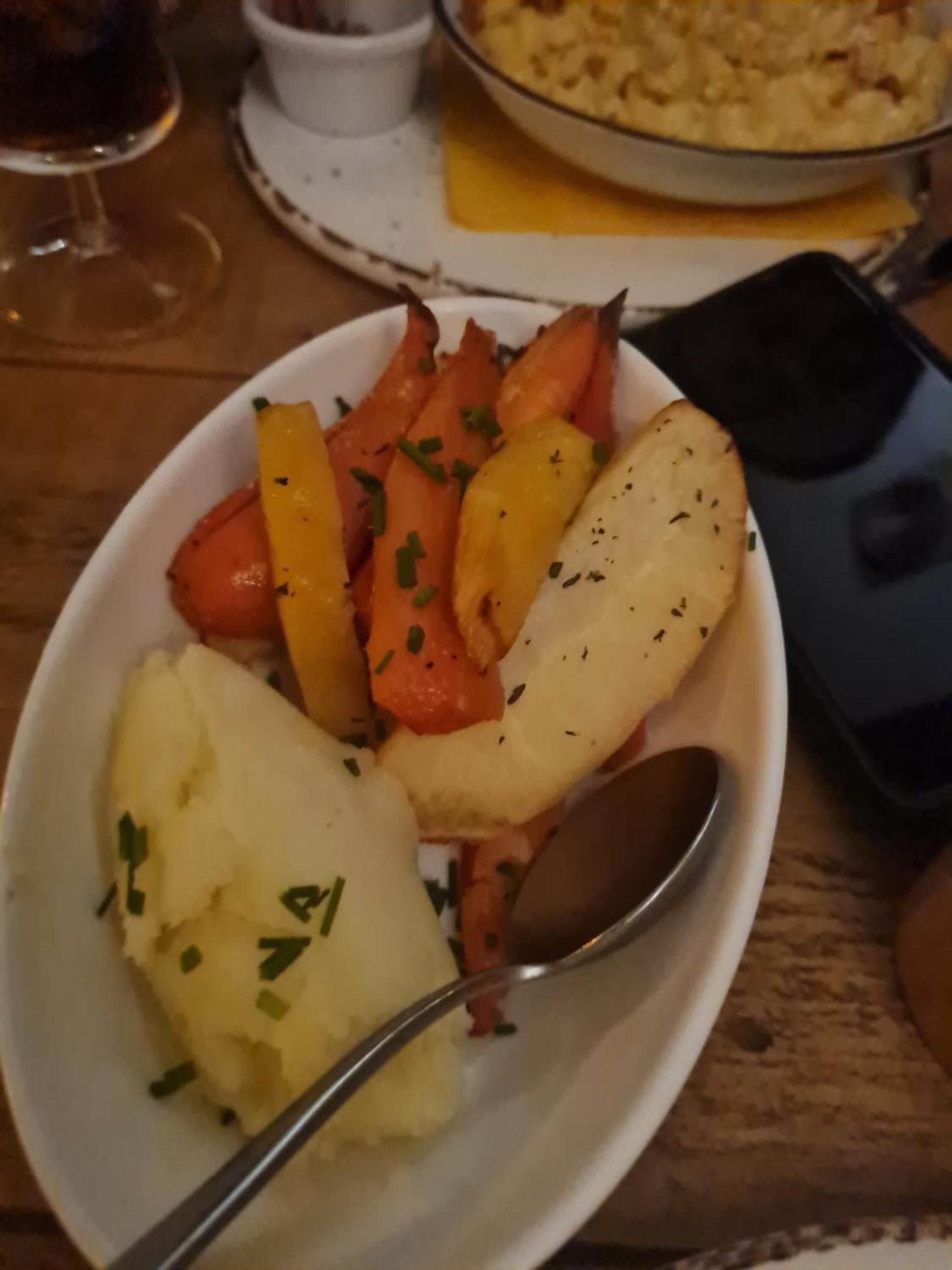 The Dolphin Hotel Crossmolina Extérieur photo