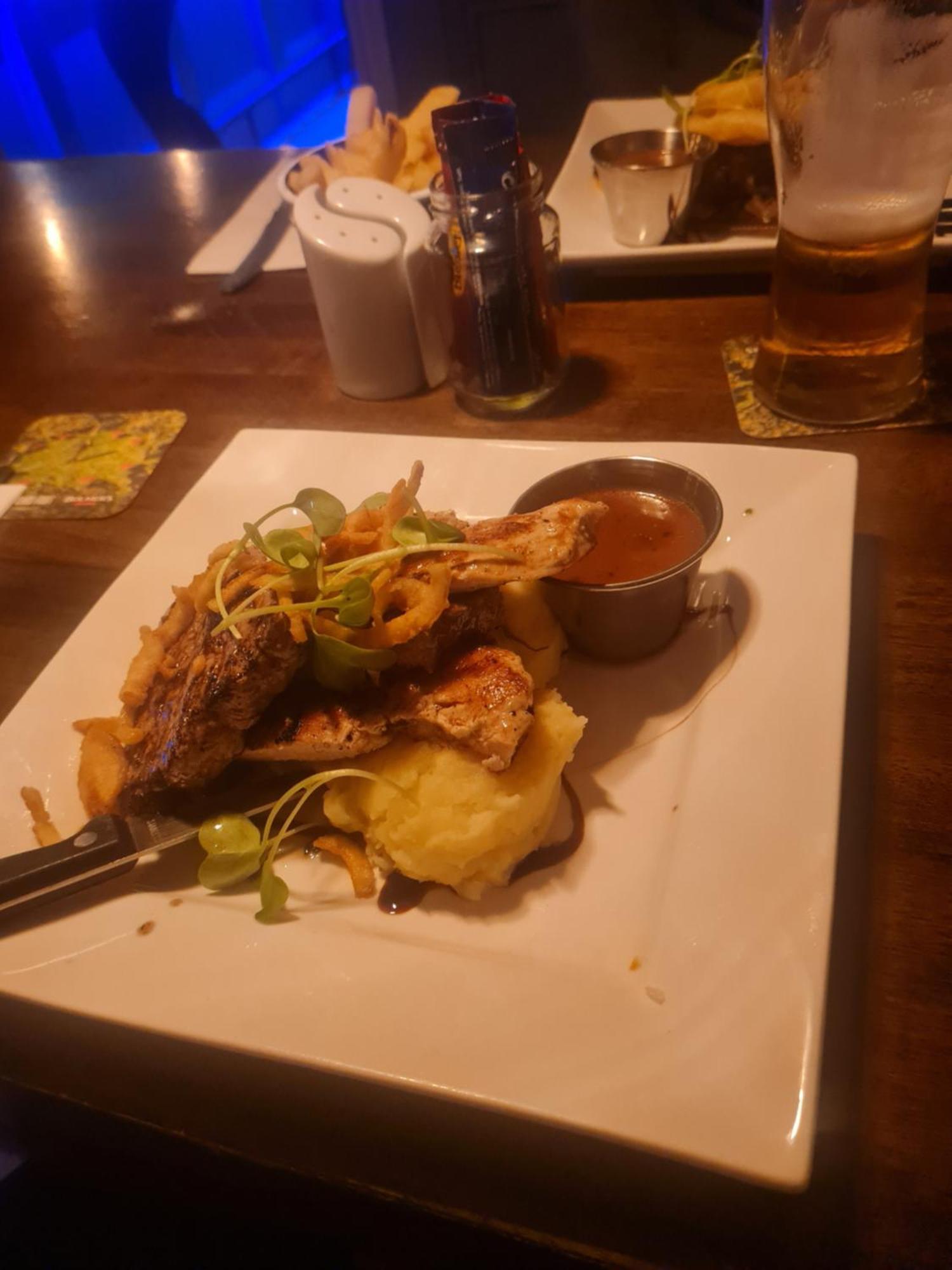 The Dolphin Hotel Crossmolina Extérieur photo